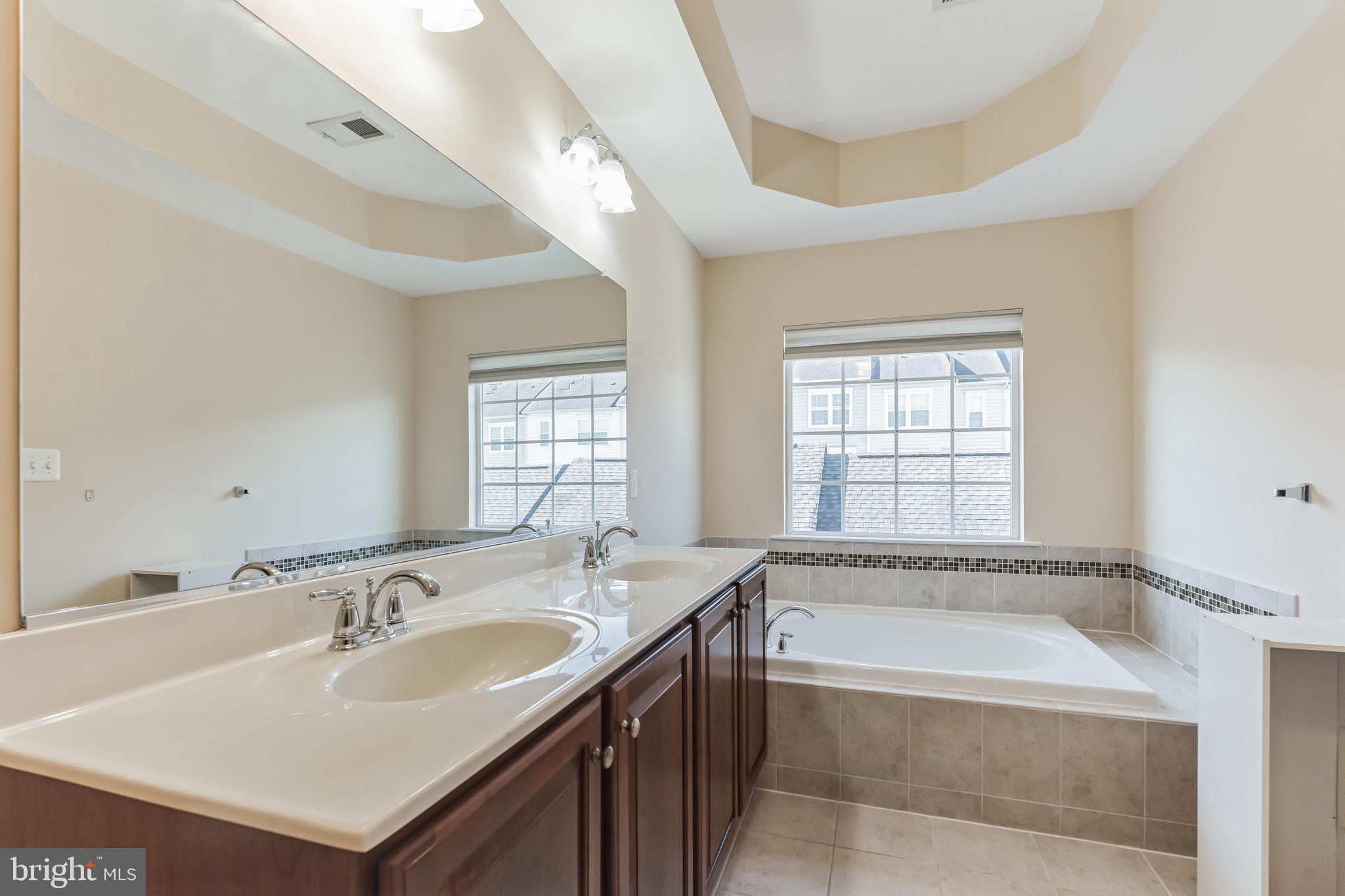 GREENWAY VILLAGE - Residential Lease