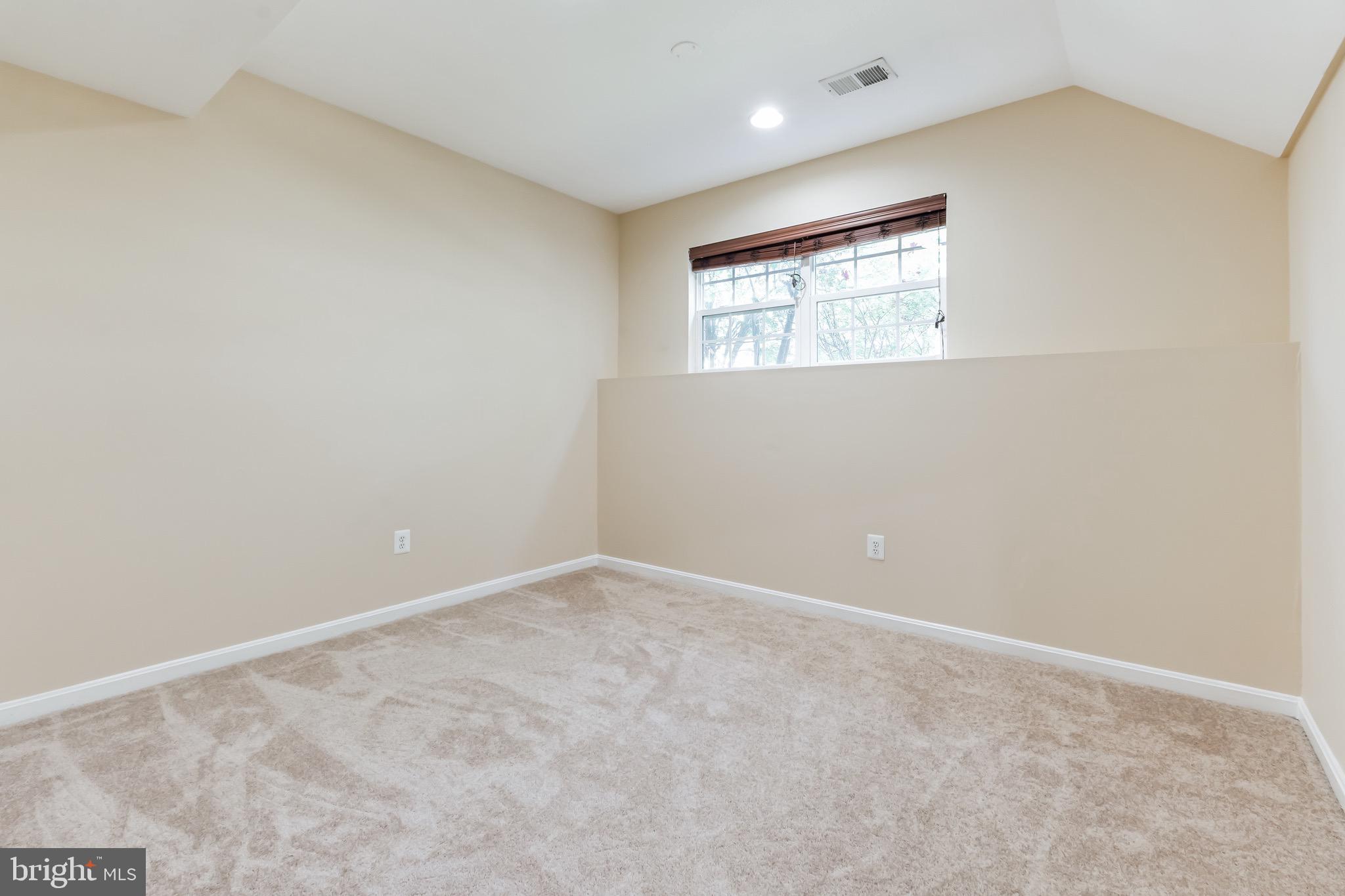 GREENWAY VILLAGE - Residential Lease