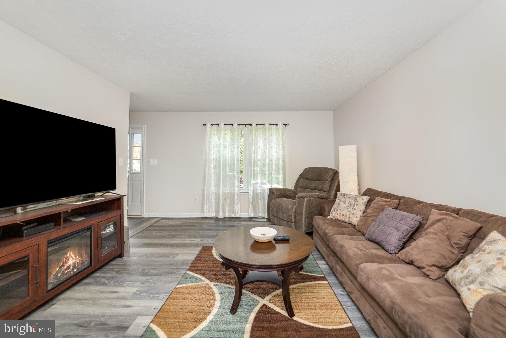 LONG BAR HARBOR - Residential