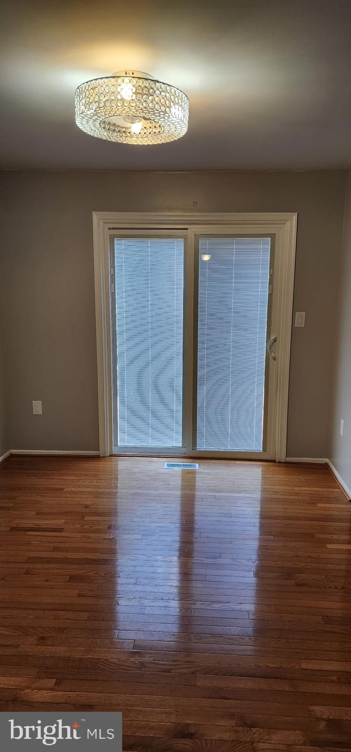 LAKE RIDGE - Residential Lease