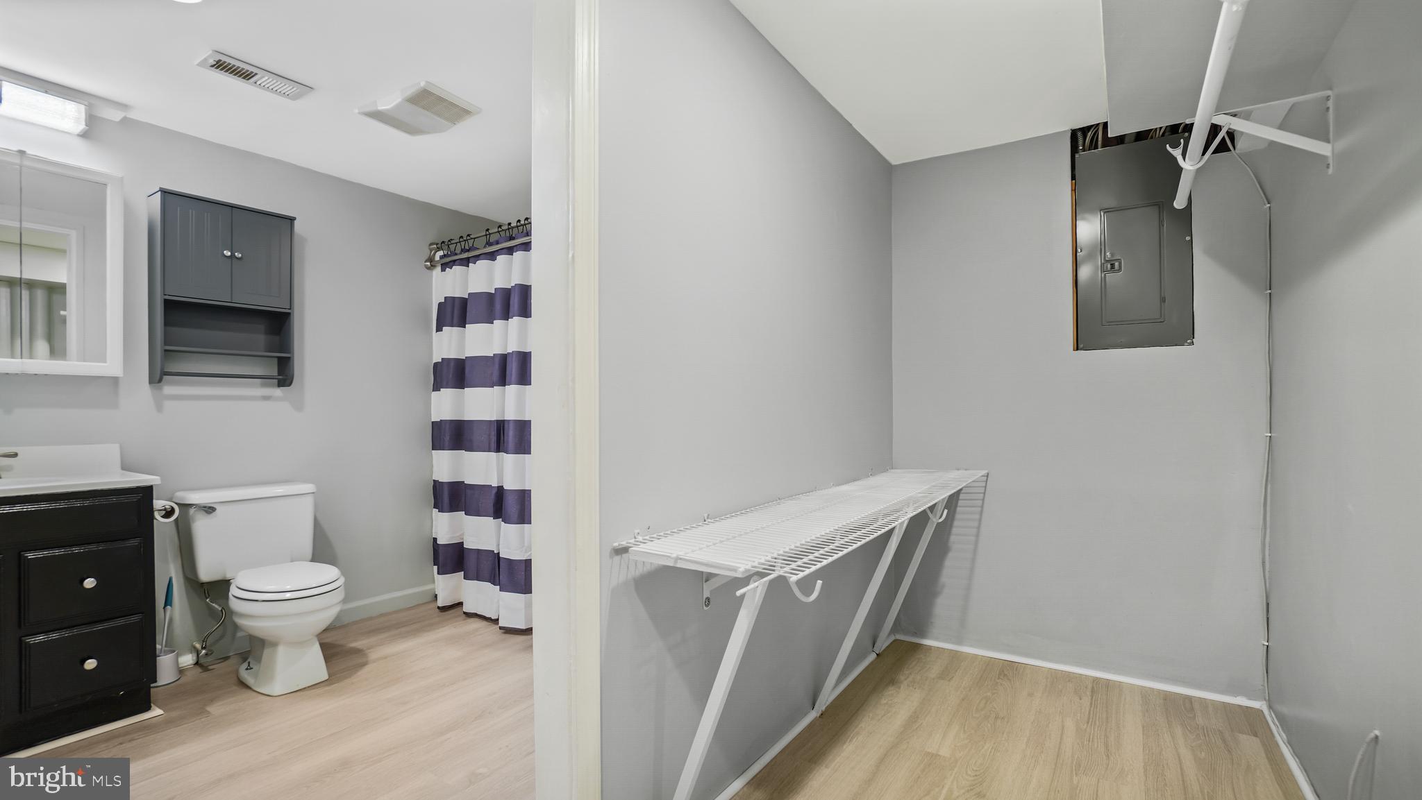 FERNGLEN MANOR - Residential