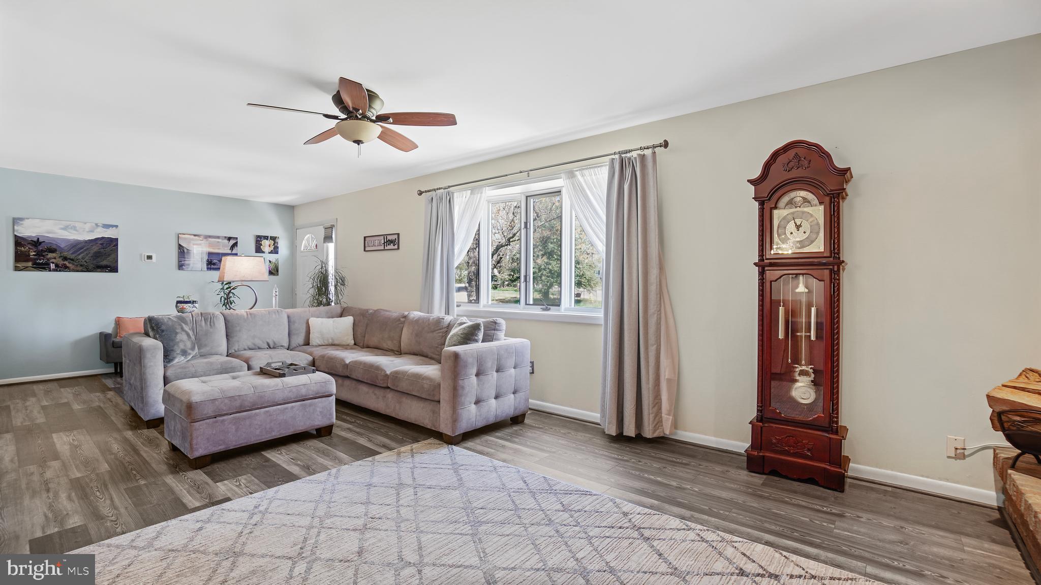 FERNGLEN MANOR - Residential