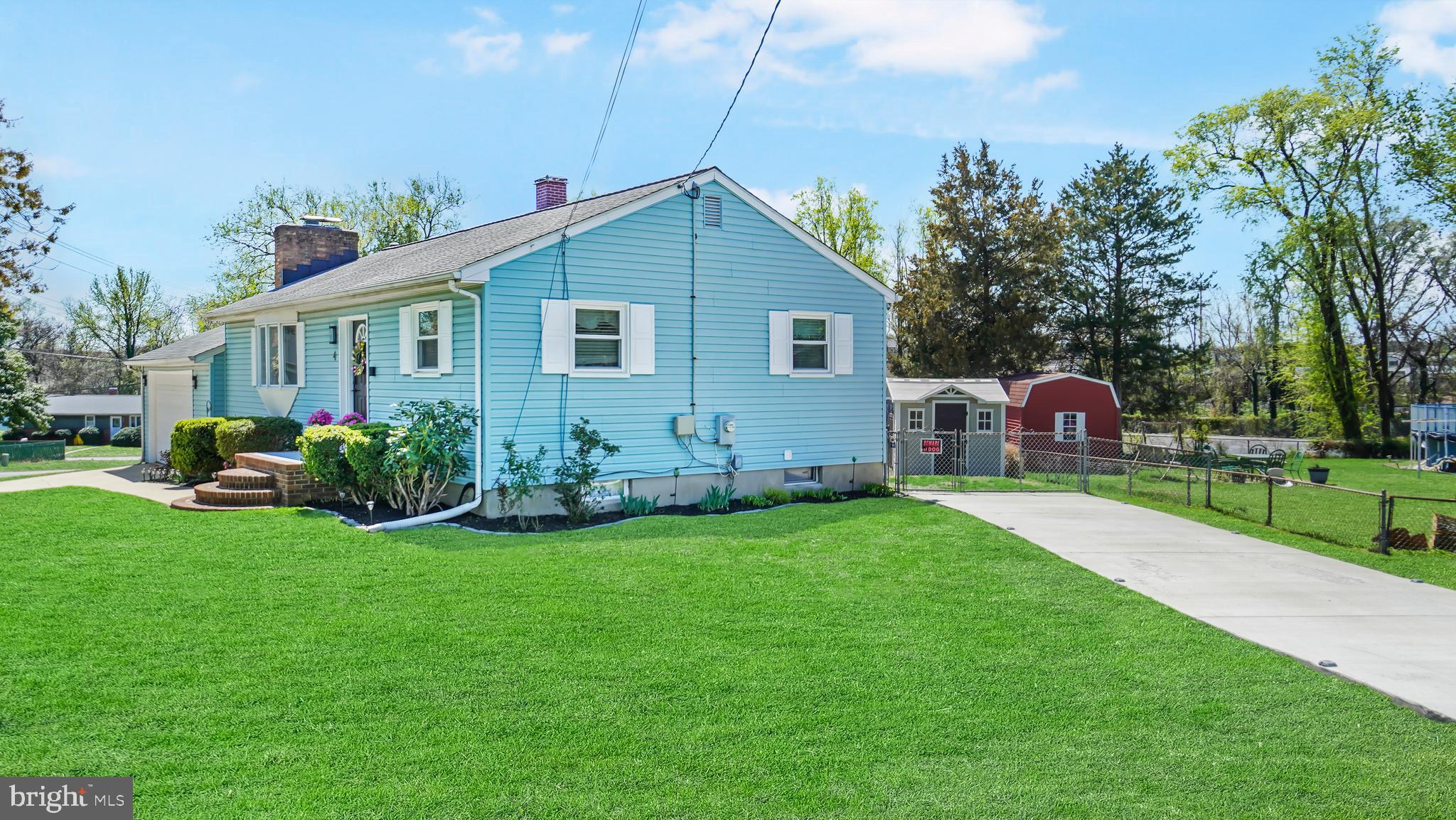 FERNGLEN MANOR - Residential