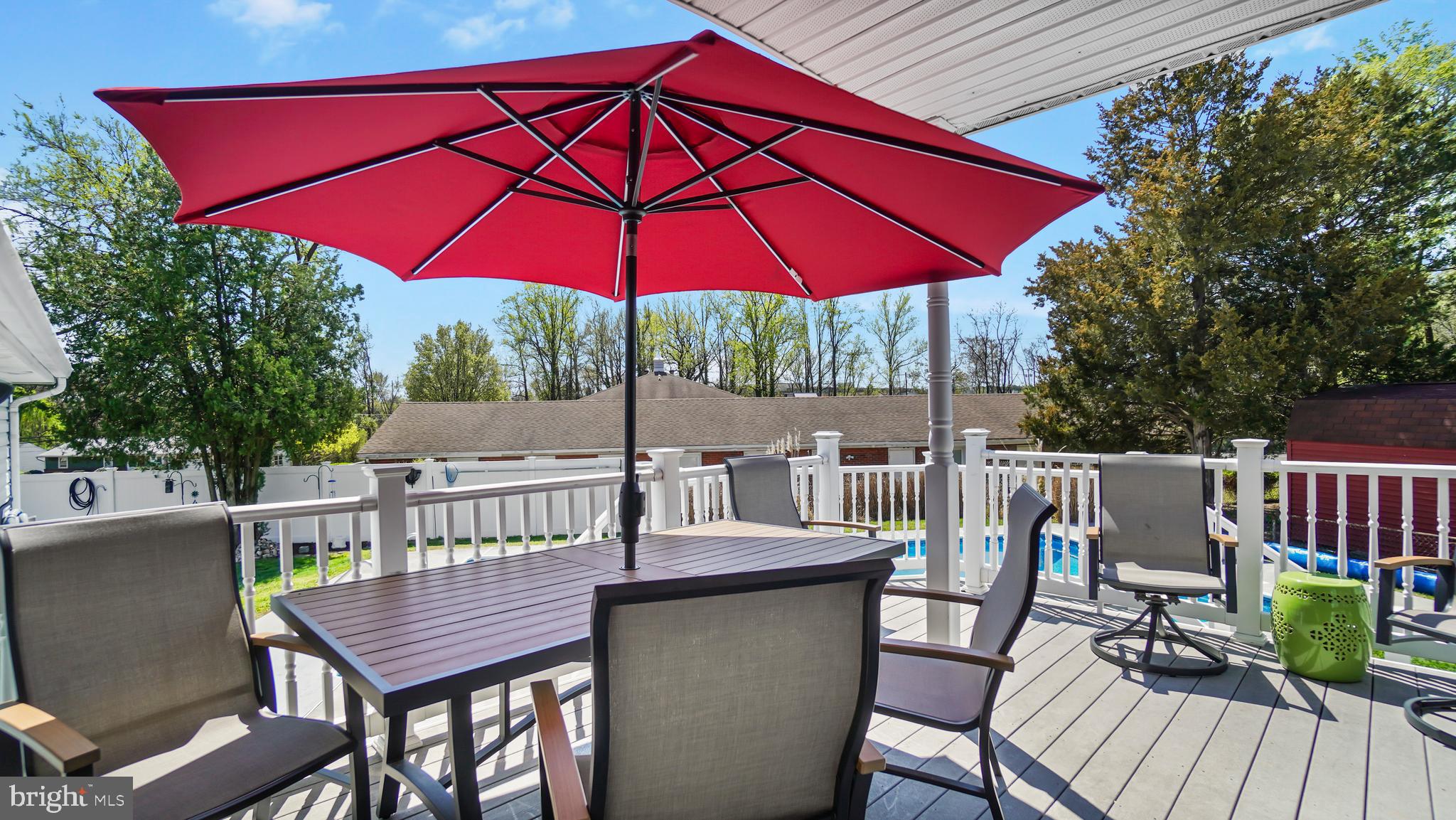 FERNGLEN MANOR - Residential