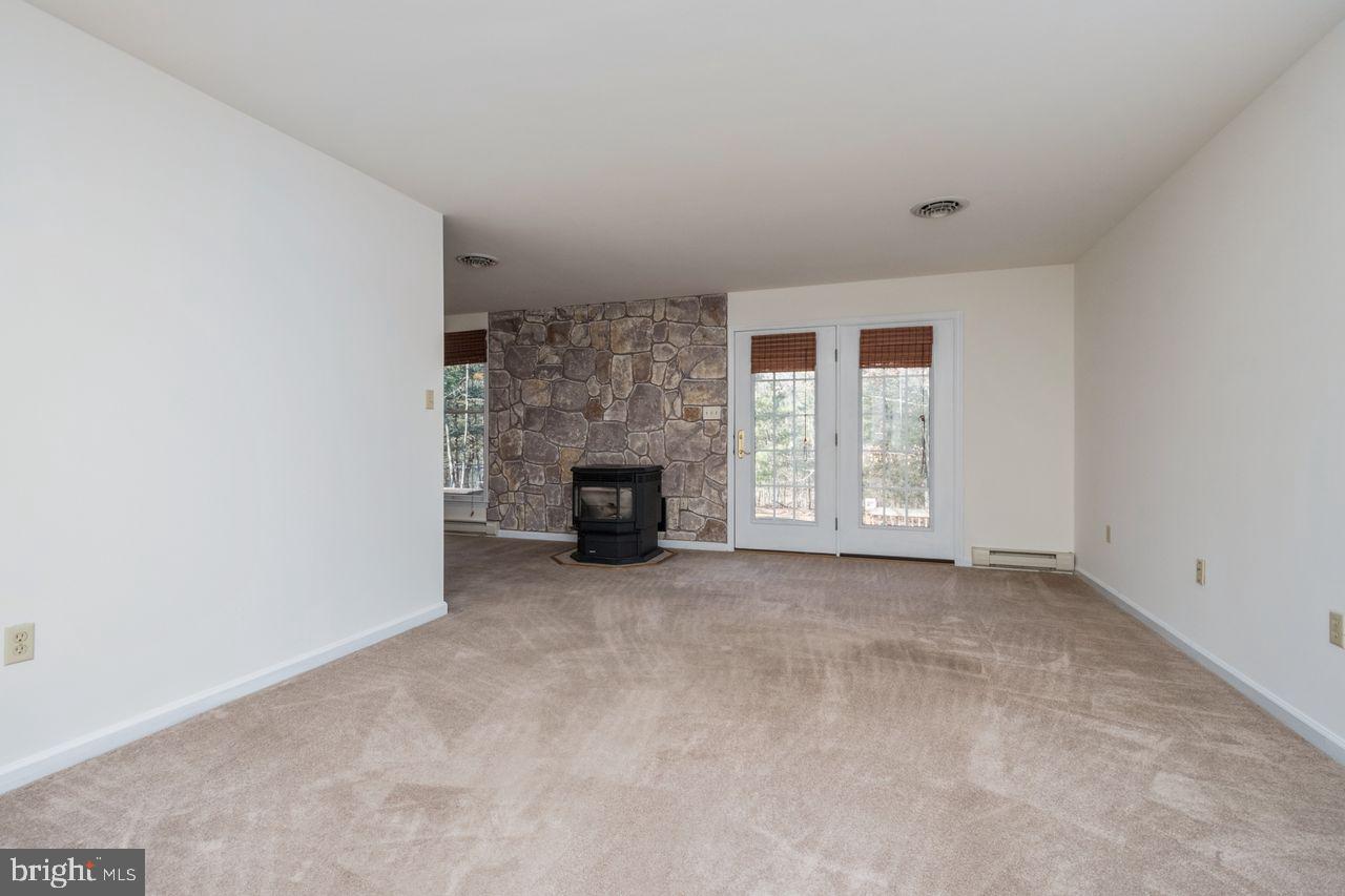 ROUND TOP ESTATES - Residential