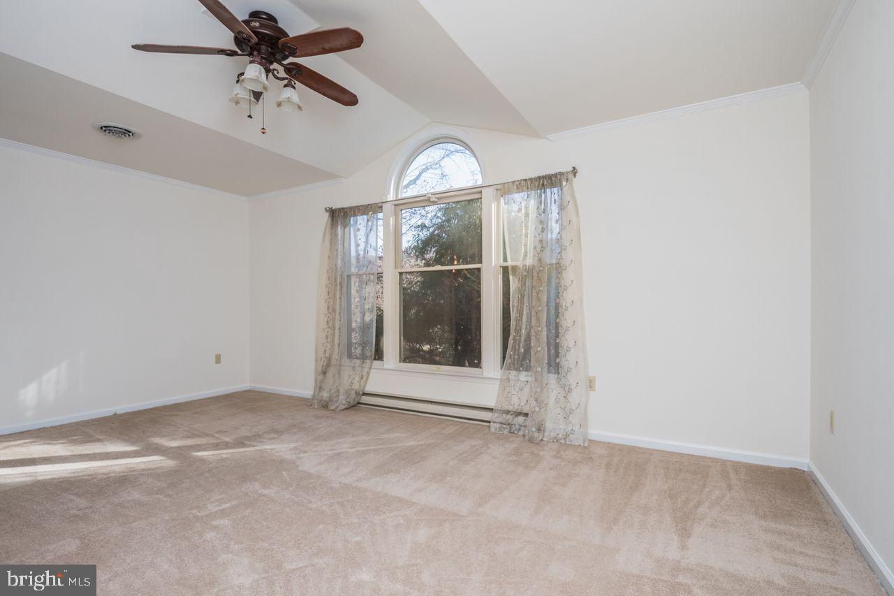 ROUND TOP ESTATES - Residential