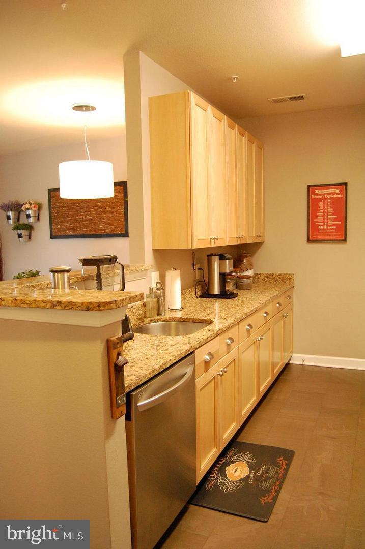 SUMMERFIELD - Residential Lease