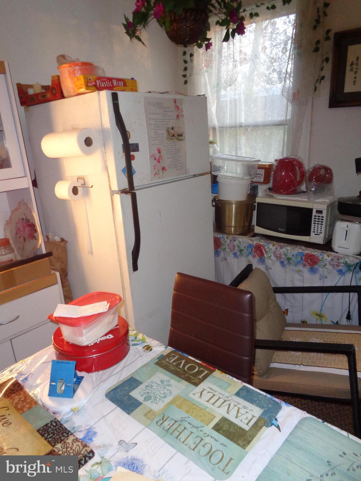 OLNEY - Commercial Sale