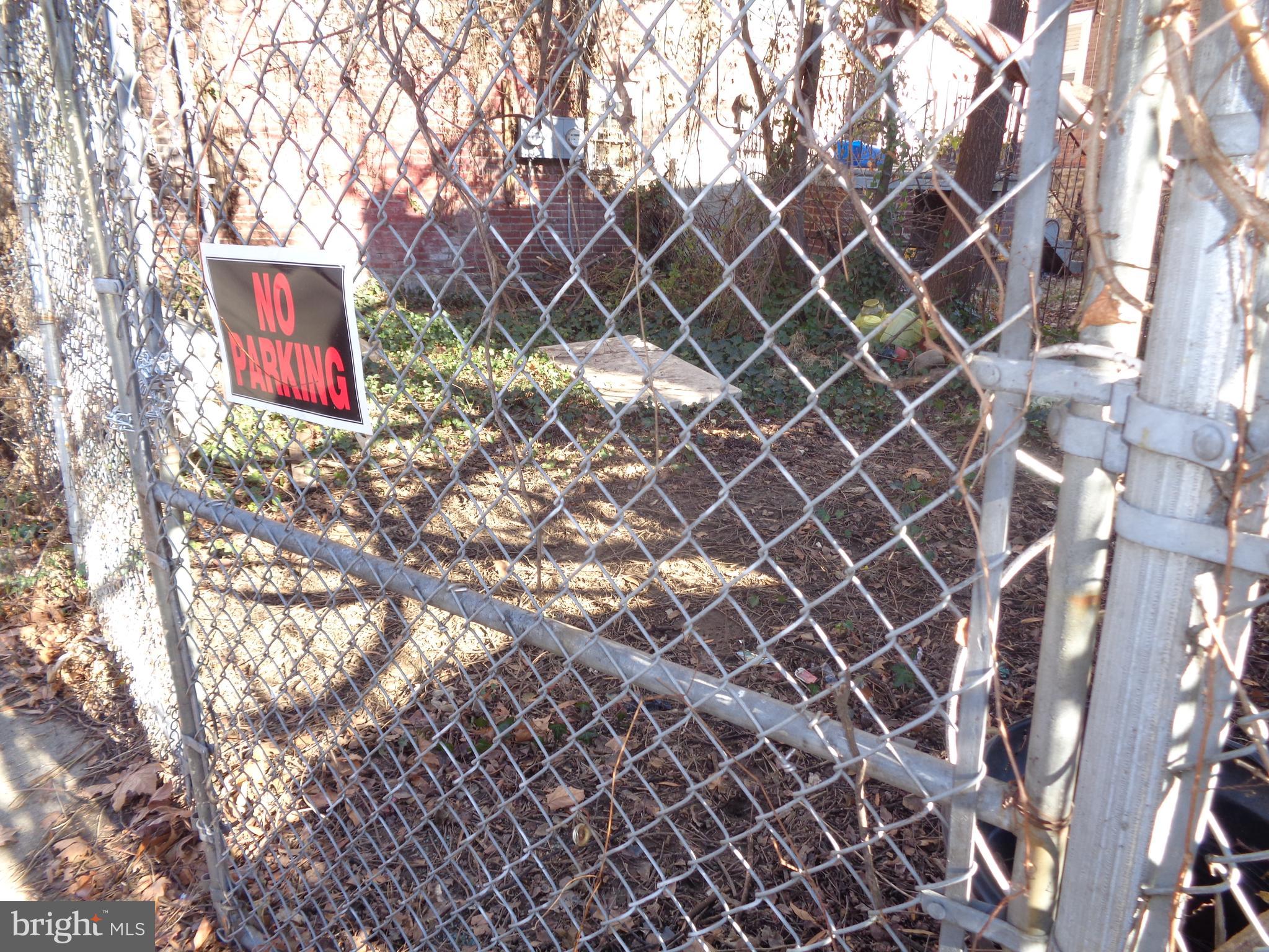 OLNEY - Commercial Sale