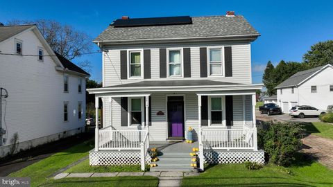 Photo of 2814 Willow Street Pike, WILLOW STREET, PA 17584 (MLS # PALA2076764)