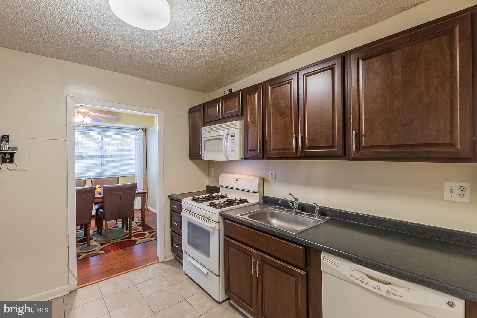 PARK PLACE - Residential Lease