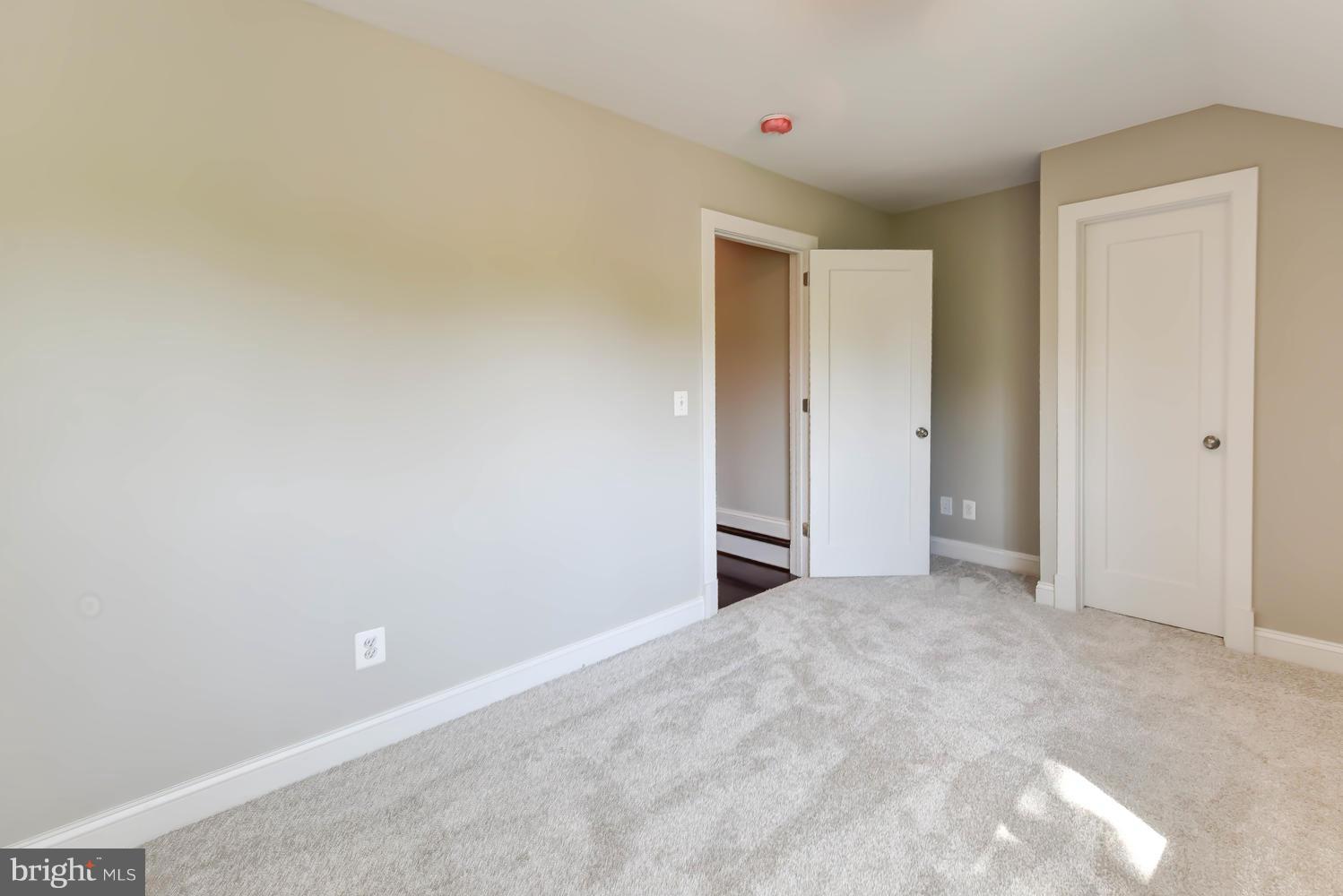 MONTICELLO PARK - Residential