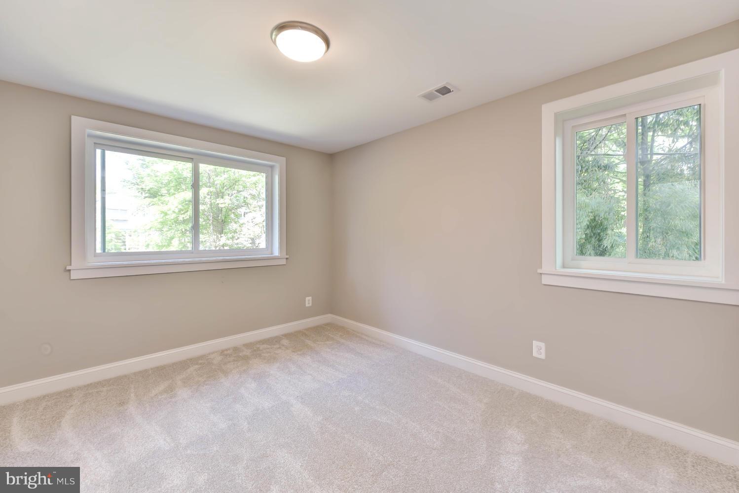 MONTICELLO PARK - Residential