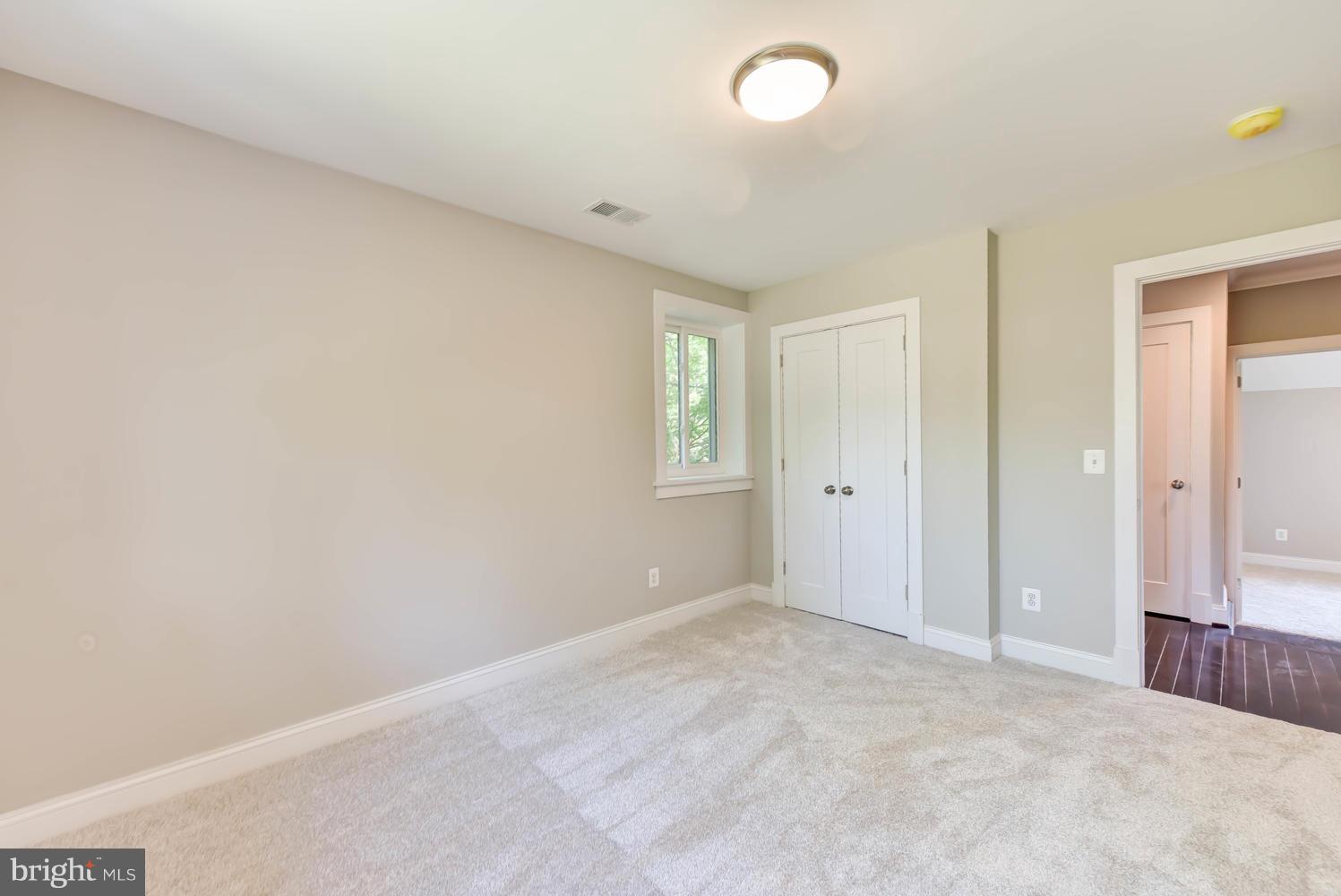 MONTICELLO PARK - Residential