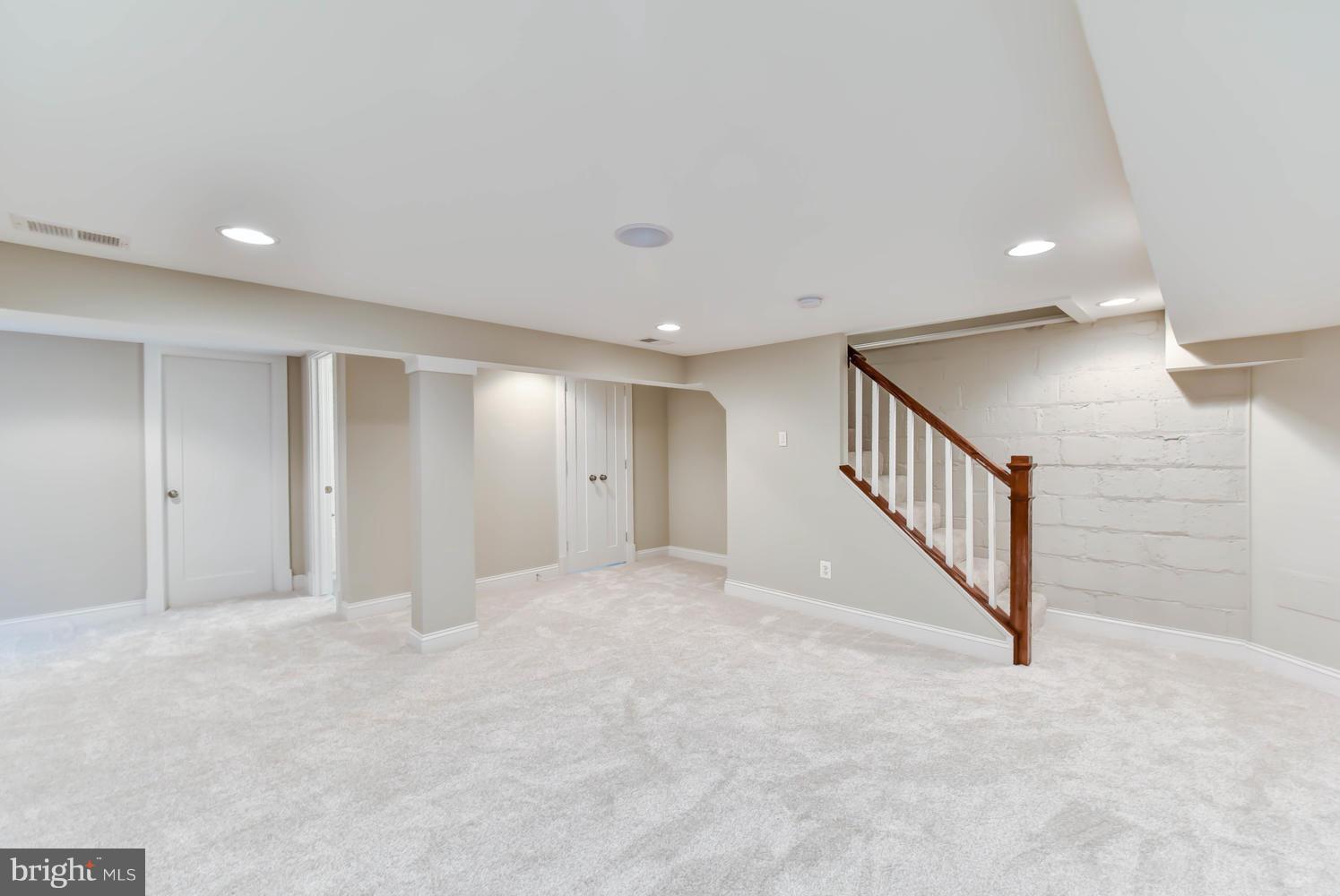 MONTICELLO PARK - Residential