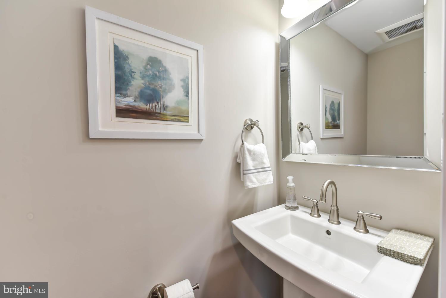 MONTICELLO PARK - Residential