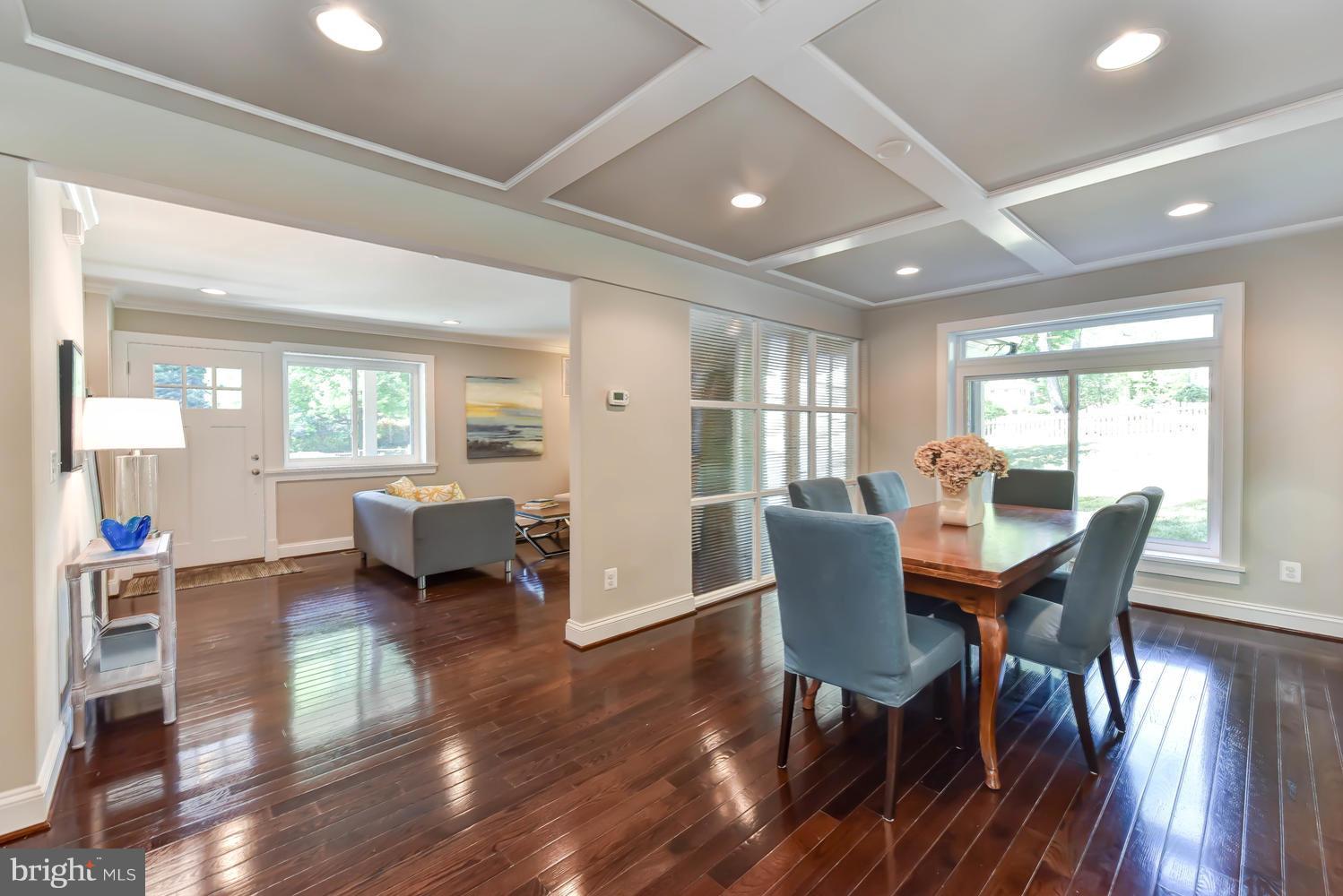 MONTICELLO PARK - Residential