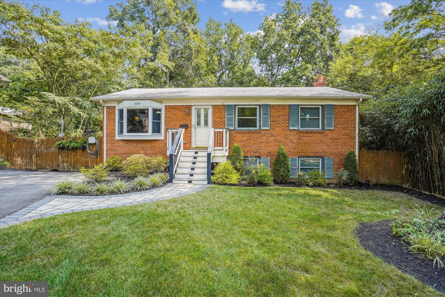 Location, Location, Location, Must See this beautiful home cul-de-sac location with easy access to Prince William Parkway, I-95, and Route 1. Potomac Mills Mall, Hospital, restaurants, shopping, etc. Don't miss this opportunity to own this renovated home with a 0.45-acre lot (two lots) and no HOA. The house features a bright living room with nice wood floors, 4 bedrooms, 2.5 Baths, an Upgraded chef’s kitchen with high-end stainless steel appliances, a high-low professional range hood, Camria,  quartz countertops, and a new tile floor. The sliding glass door leads you to a large deck with an awning for a great summer comfort day. Remodeled basement with updated bathroom, COREtec waterproof flooring, legal bedroom, and gorgeous den with built-in reading nook.  LED lighting throughout.  New (2022) cellular shades throughout.  Wired for hot tub and generator.   Upgraded built-in closets in upstairs bedrooms.  Brand new (2021) high-efficiency air conditioning system with sealed ductwork. New (2020 front porch with Trex decking, front yard landscaping, and a very large driveway for multiple vehicles.  2 miles from Costco, Ikea, Potomac Mills, Potomac Town Center/Stoneridge/Wegmans, 1-95 Express Lanes. 4 miles from Lowes and Home Depot. Verizon FIOS Gigabit internet, Amazon Fresh Amazon Same day eligible location.