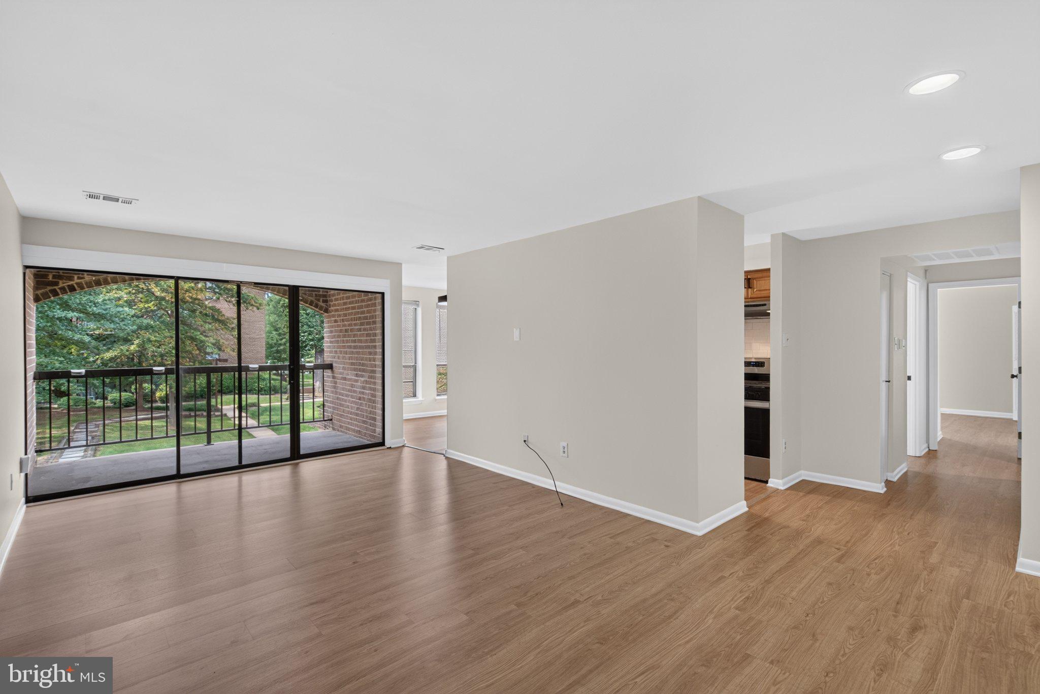 11232 CHESTNUT GROVE SQUARE 233