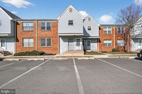 Condo For Sale - 303 Dove Court<br/> LUMBERTON, NJ 08048