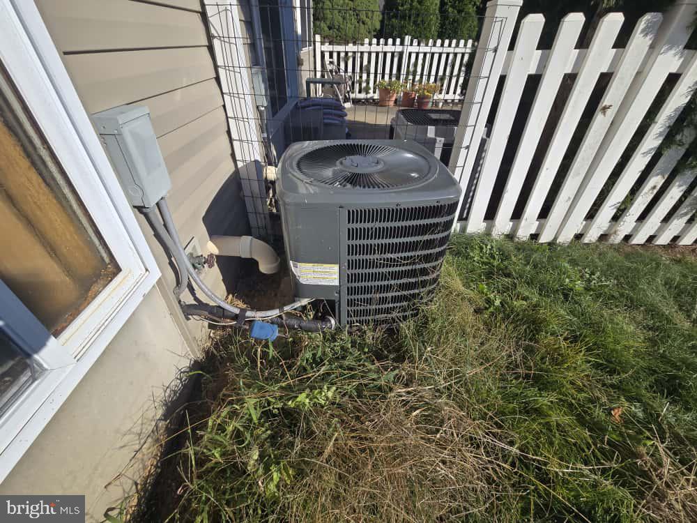 HERITAGE HEIGHTS - Residential