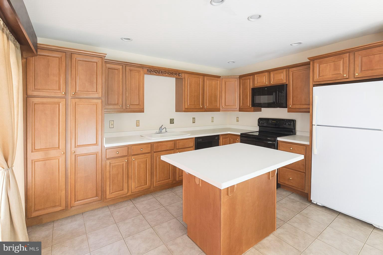 HERITAGE HEIGHTS - Residential