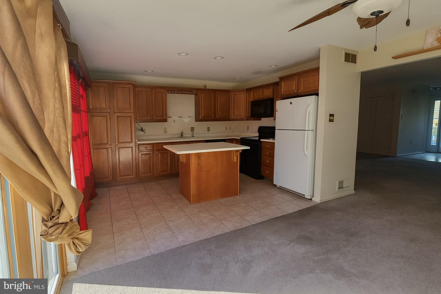 HERITAGE HEIGHTS - Residential