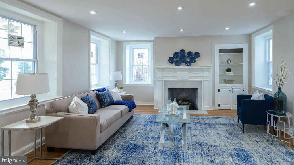 DELMAR VILLAGE - Residential