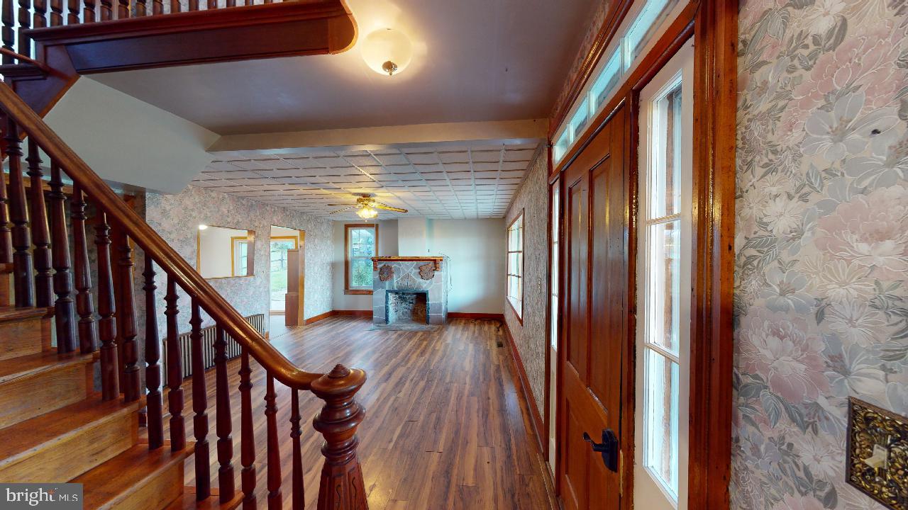 RIDGEVILLE - Residential