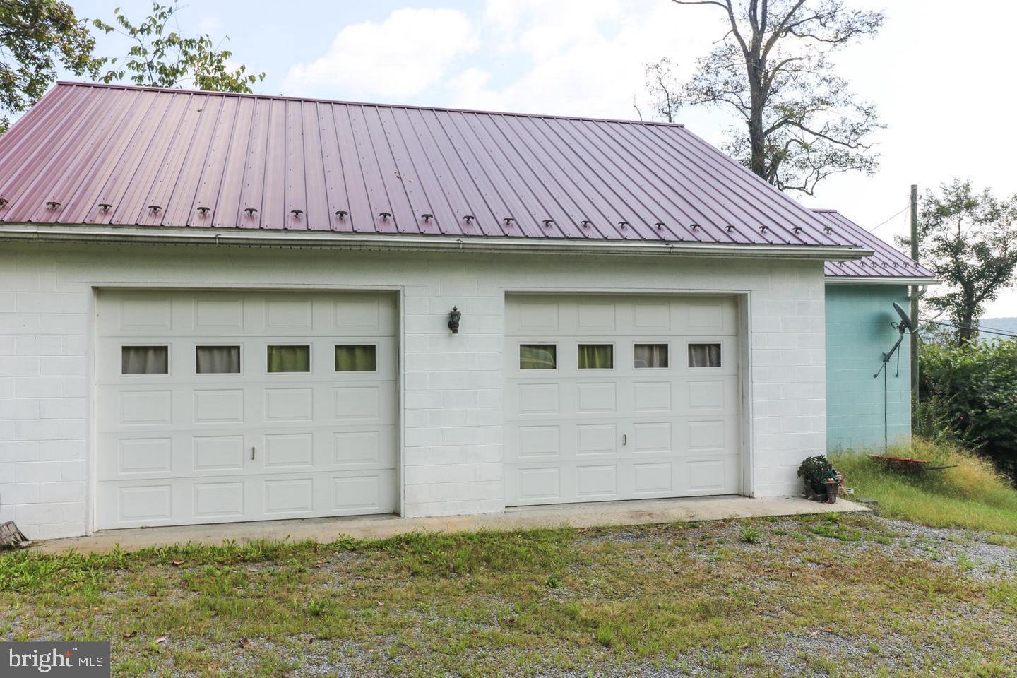 RIDGEVILLE - Residential