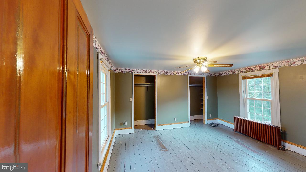 RIDGEVILLE - Residential