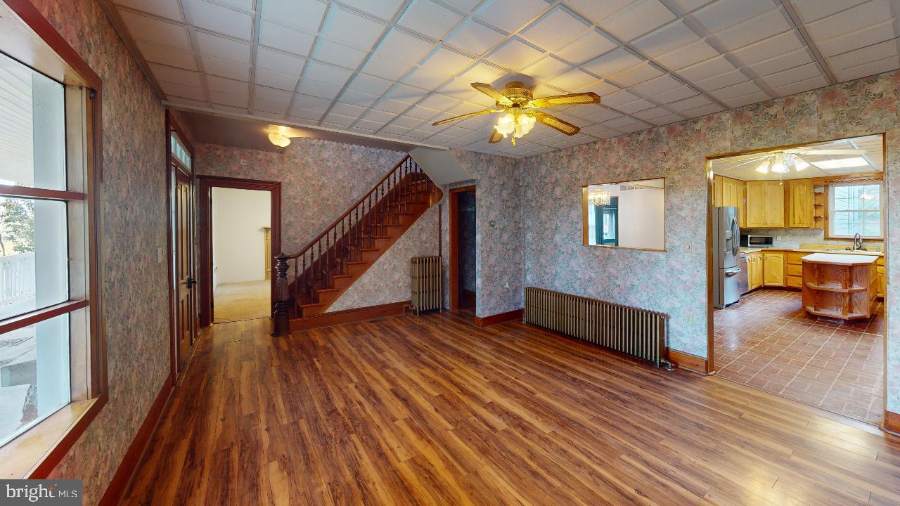 RIDGEVILLE - Residential