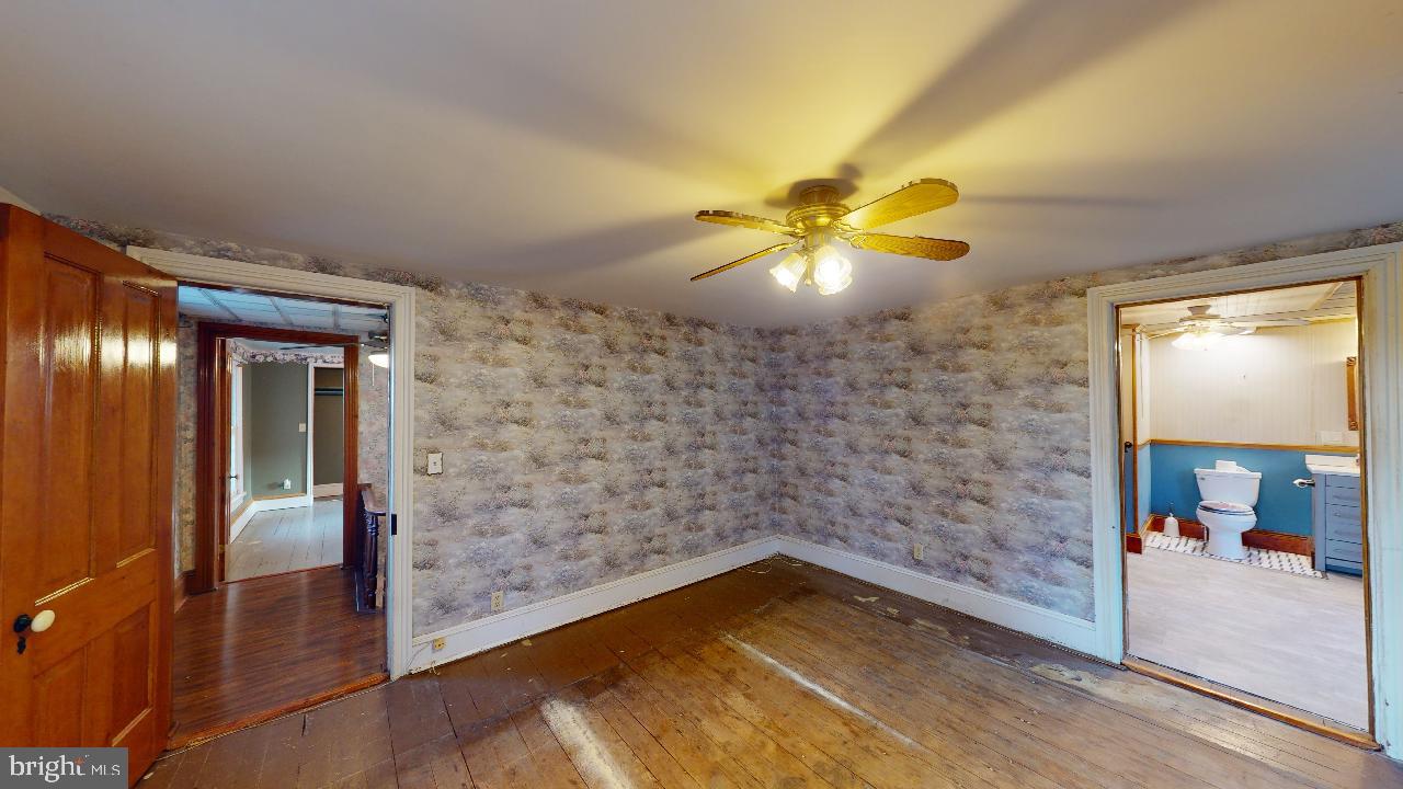 RIDGEVILLE - Residential