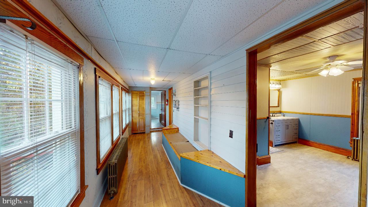 RIDGEVILLE - Residential