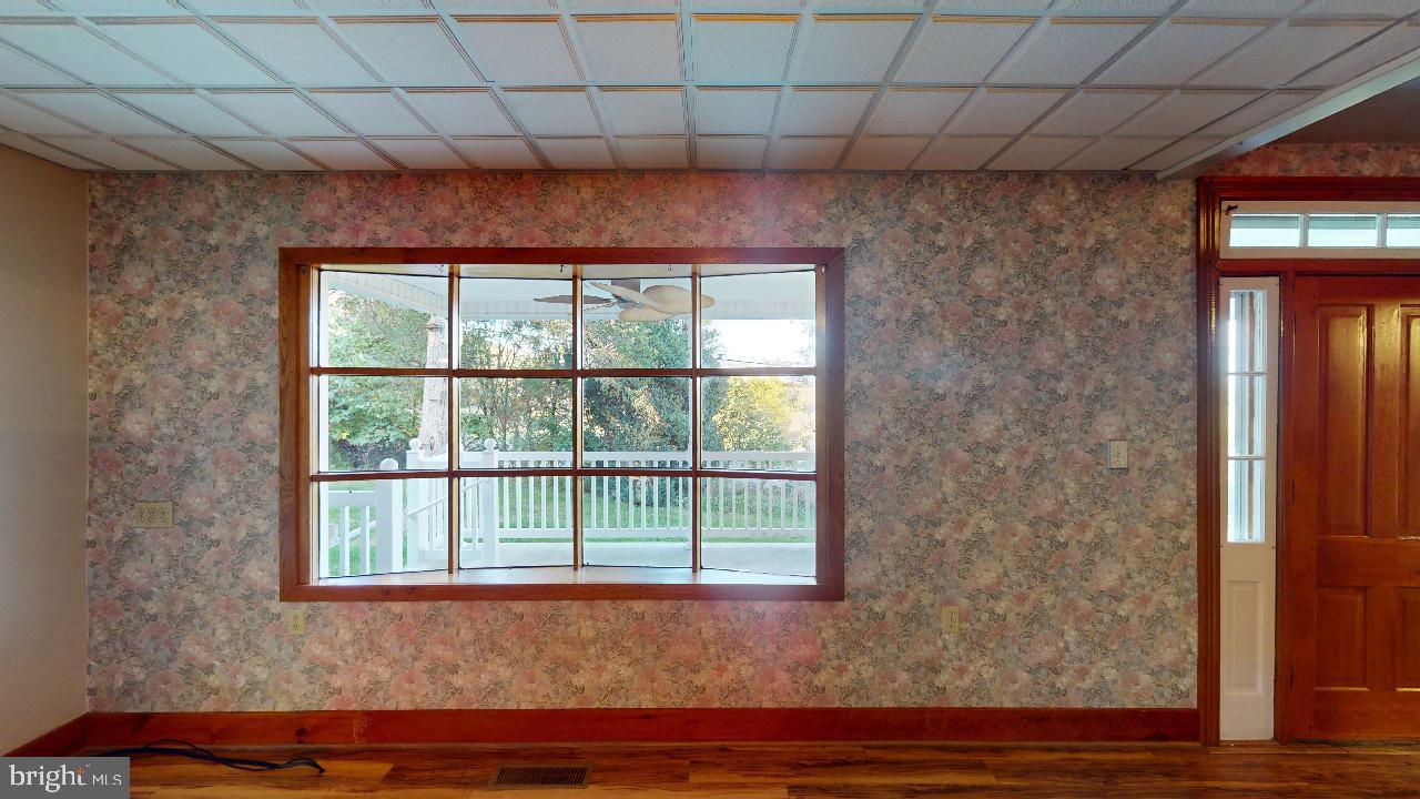 RIDGEVILLE - Residential