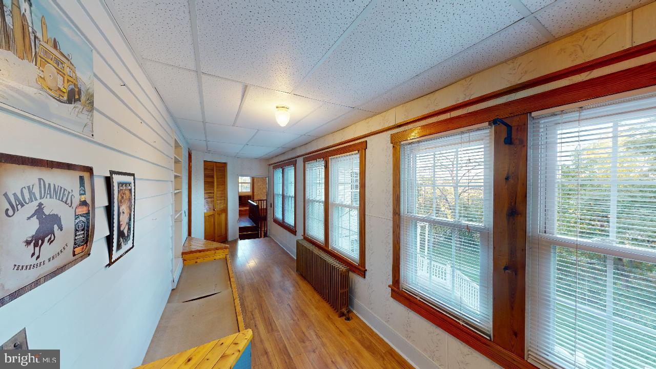 RIDGEVILLE - Residential