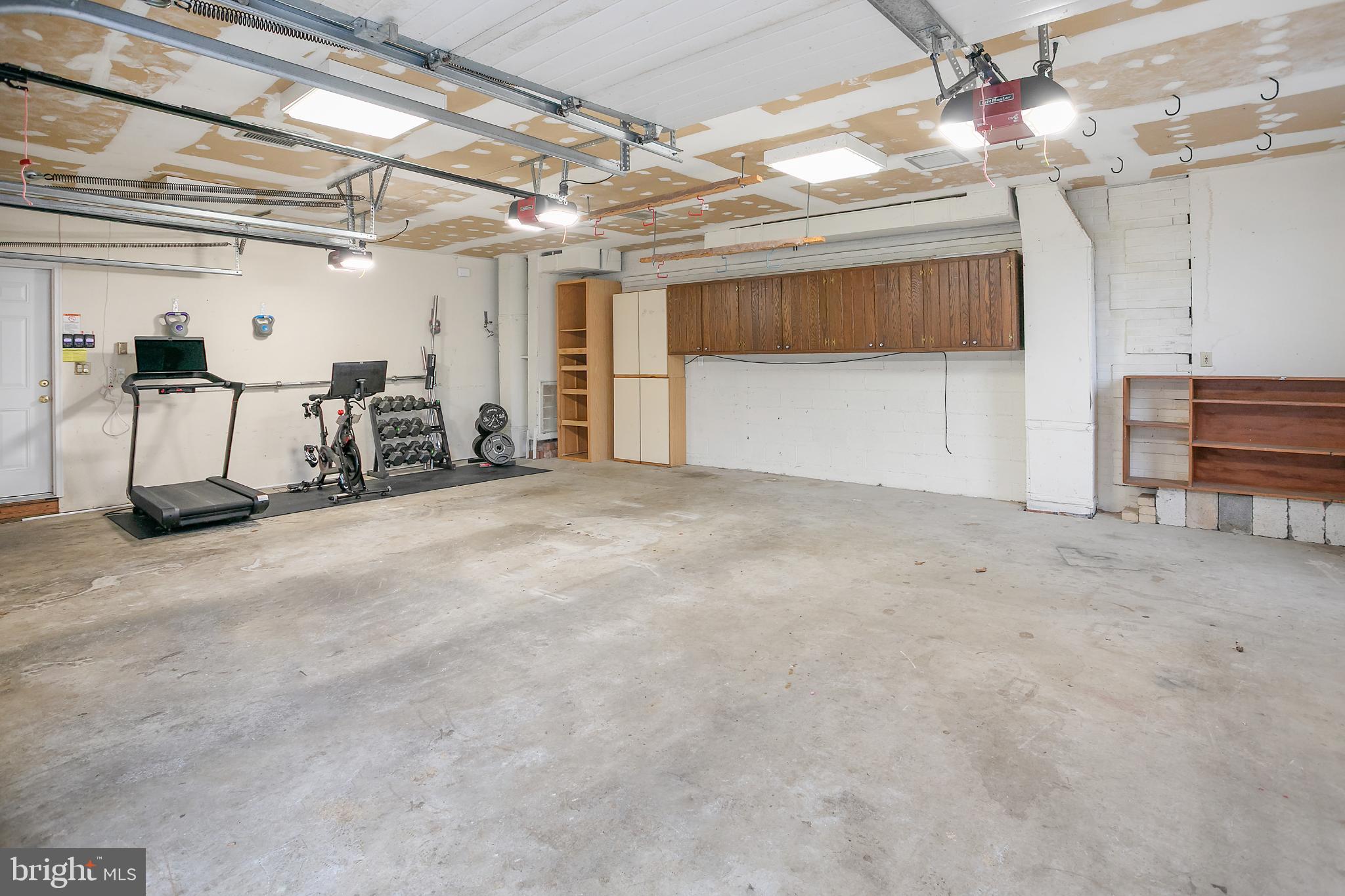 MCAULEY PARK - Residential