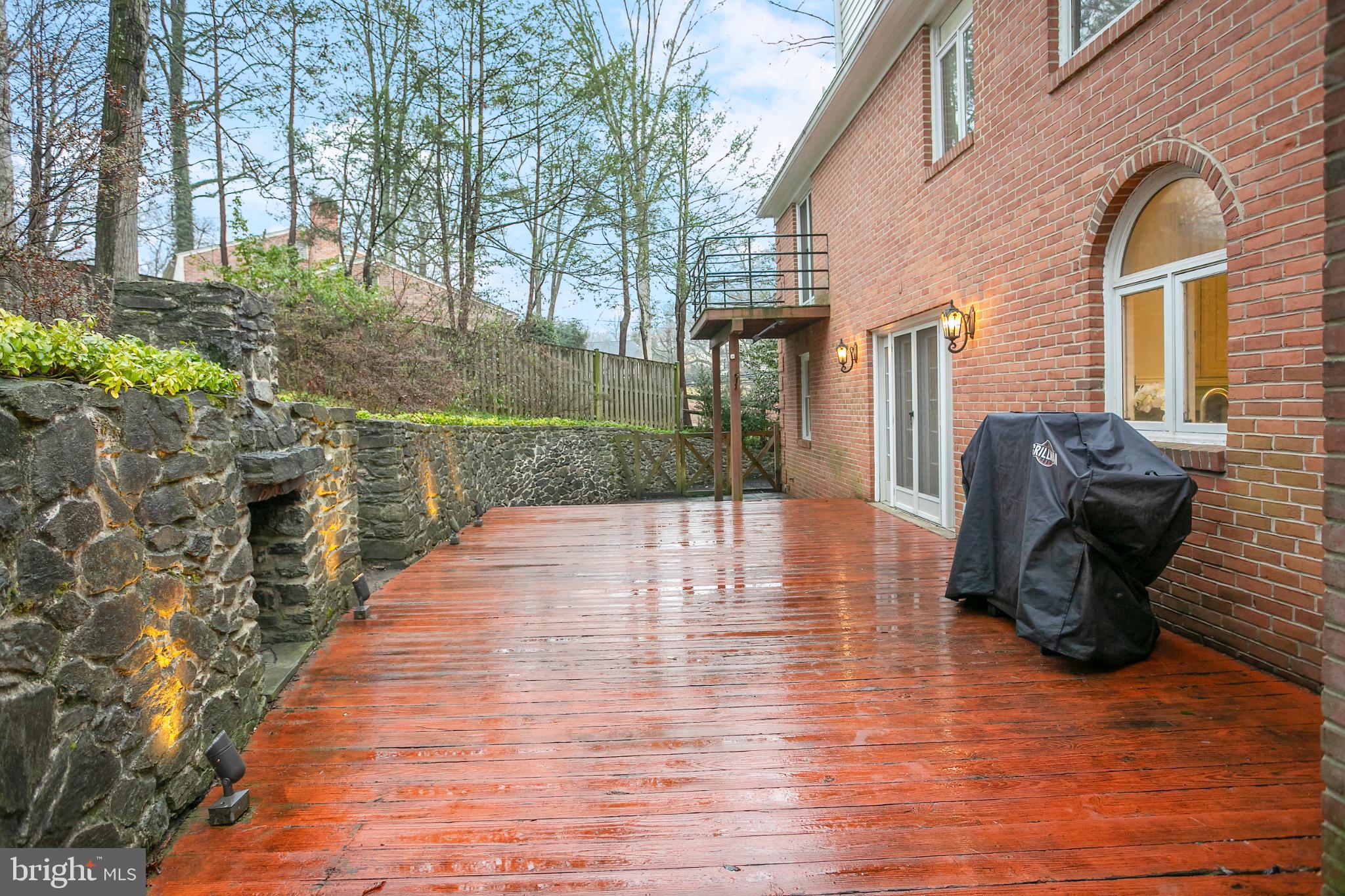 MCAULEY PARK - Residential