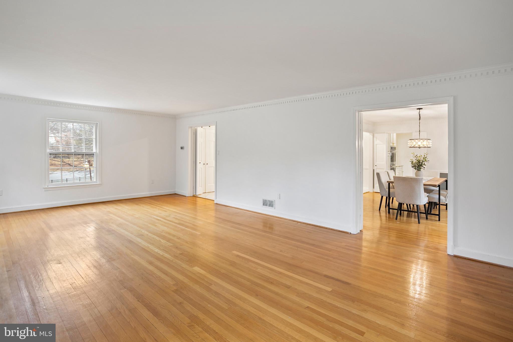 MCAULEY PARK - Residential