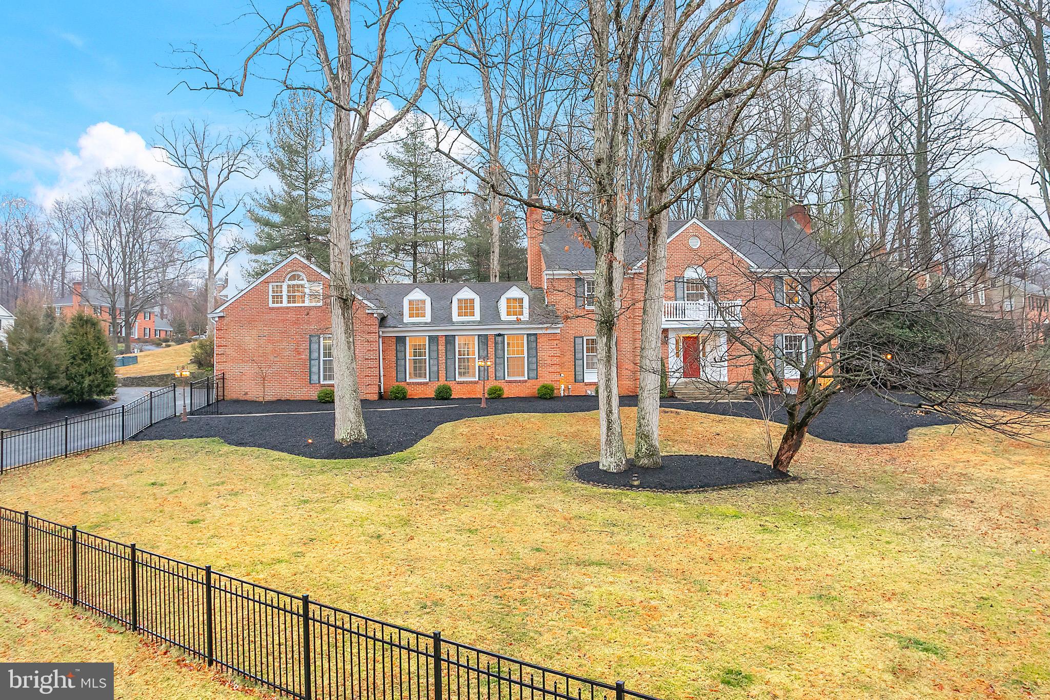 MCAULEY PARK - Residential