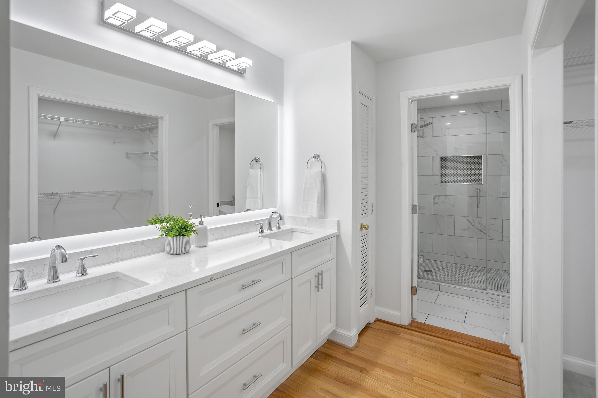 MCAULEY PARK - Residential