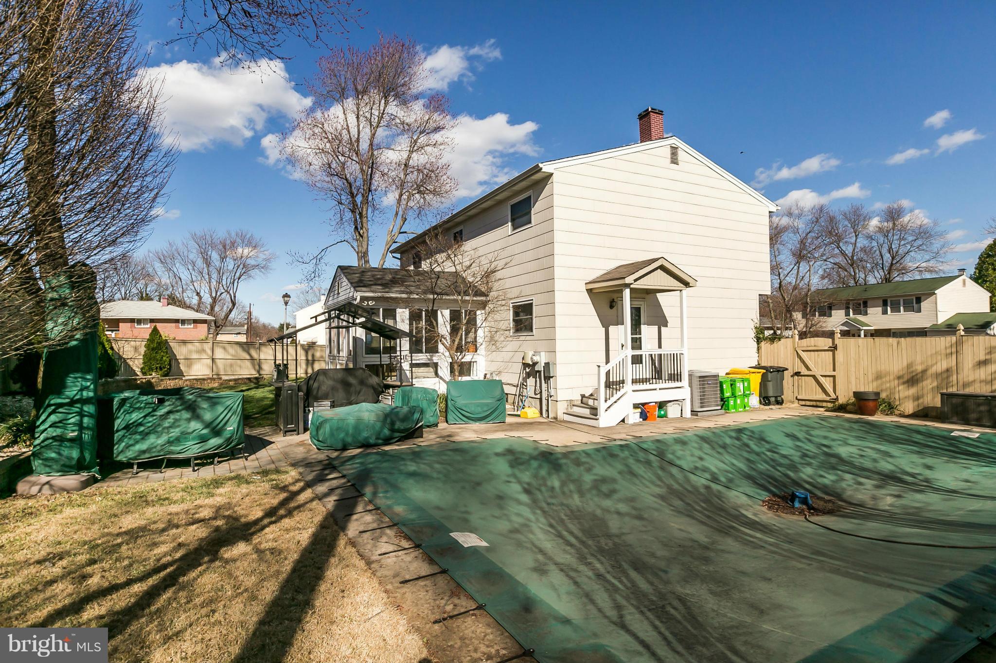 THE HIGHLANDS - Residential