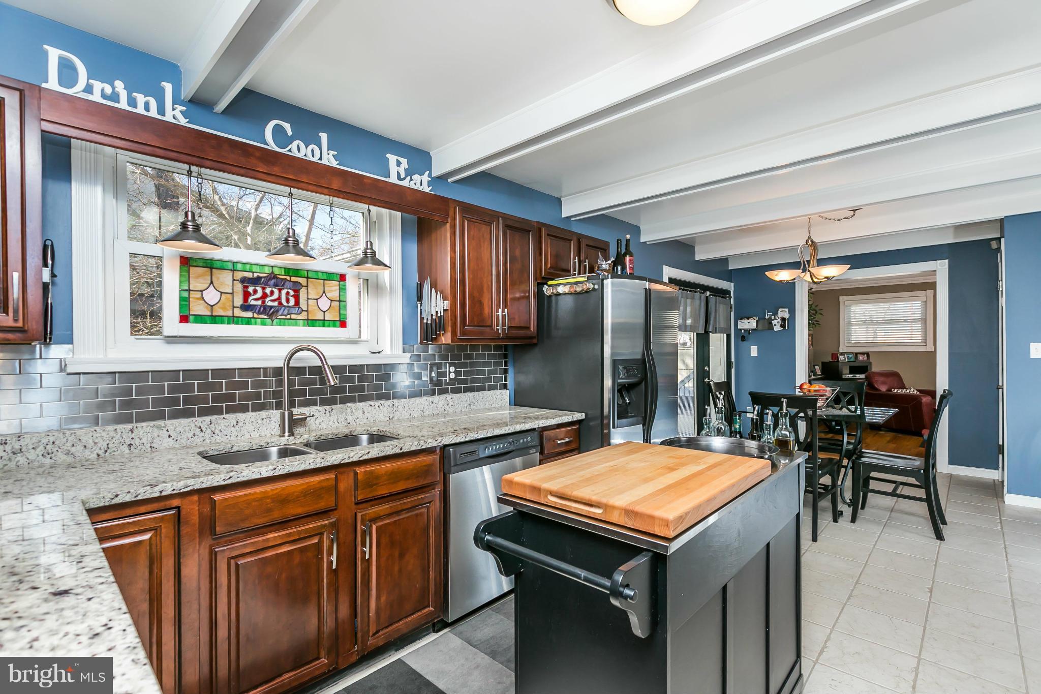 THE HIGHLANDS - Residential