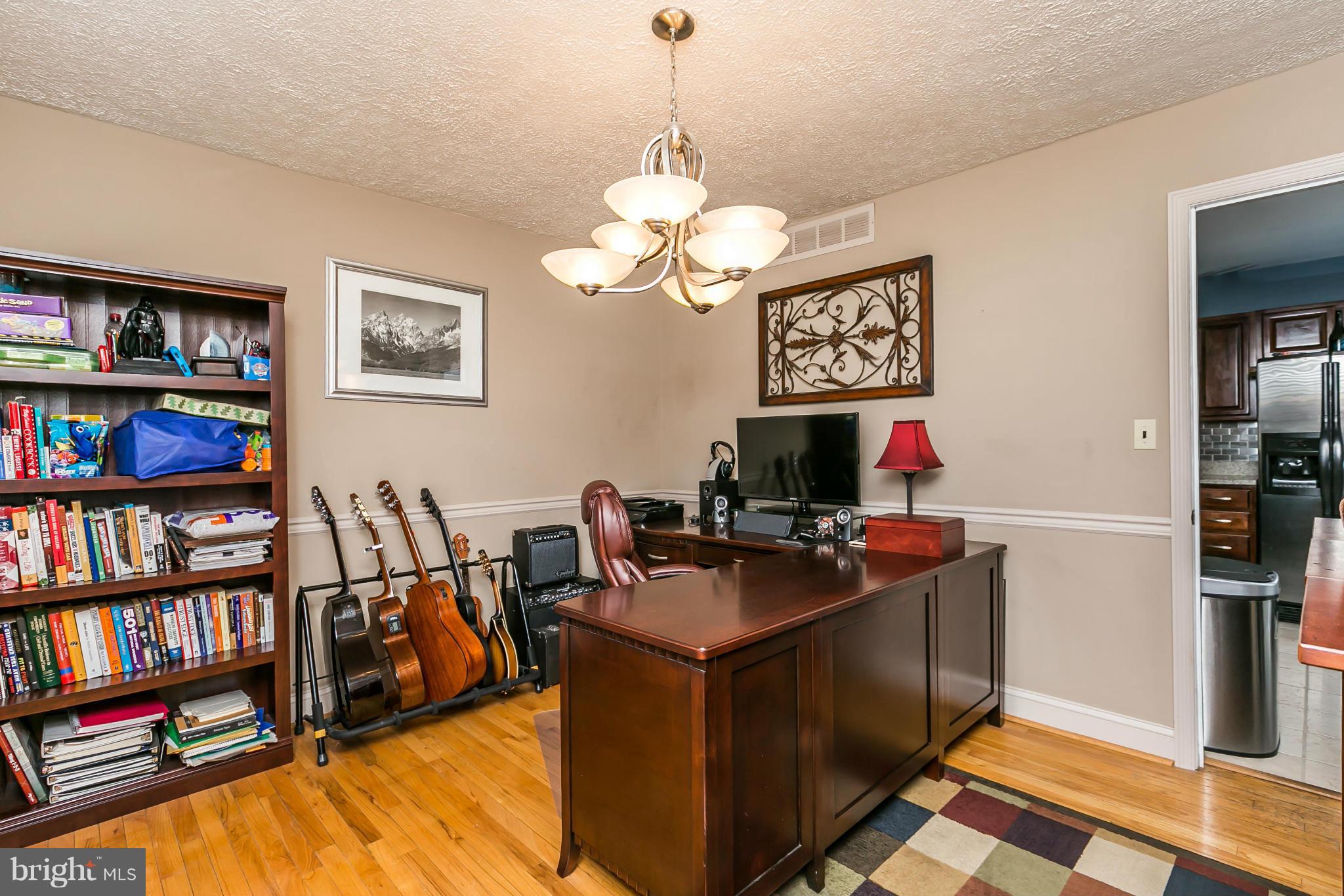 THE HIGHLANDS - Residential