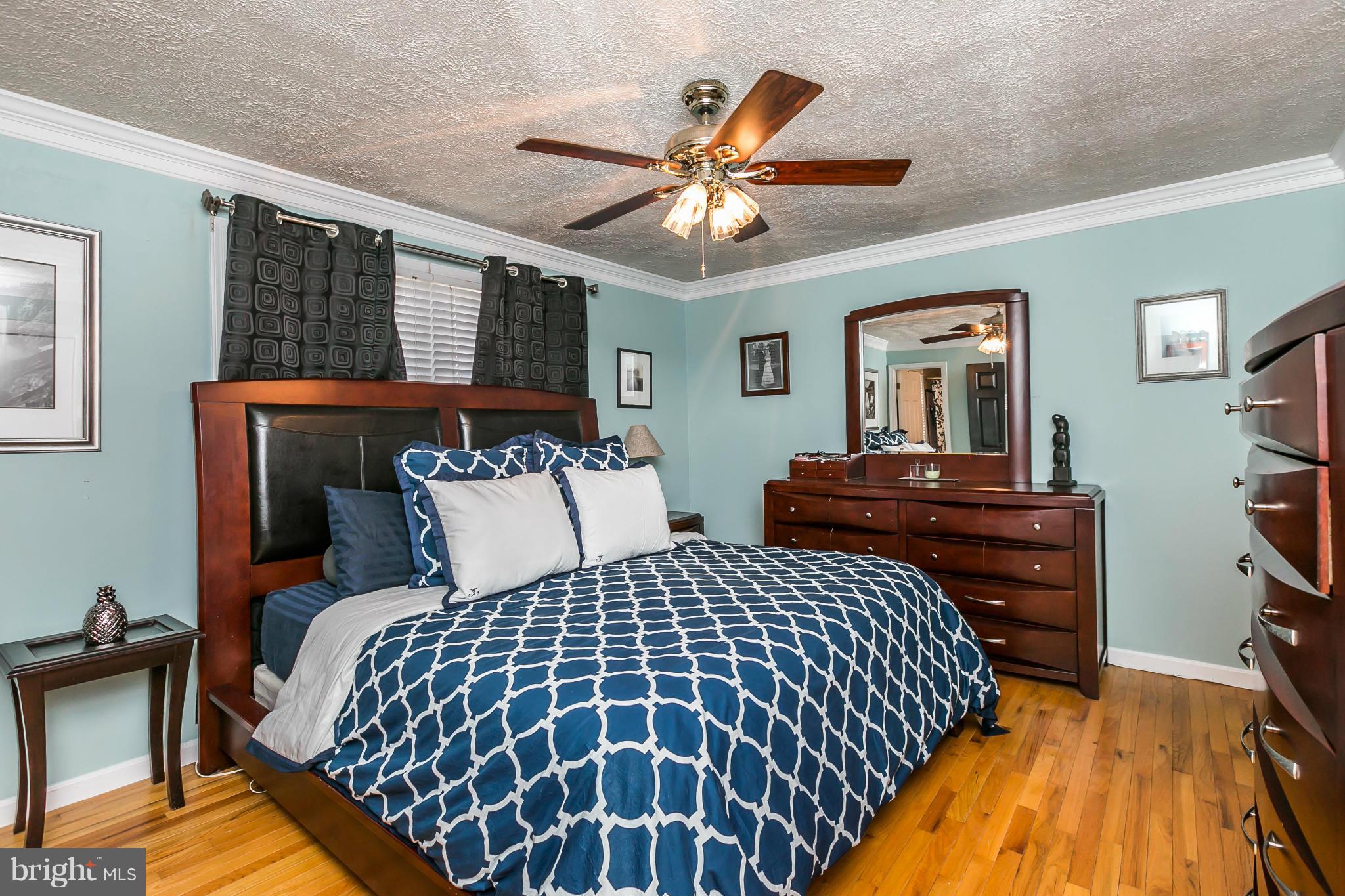 THE HIGHLANDS - Residential