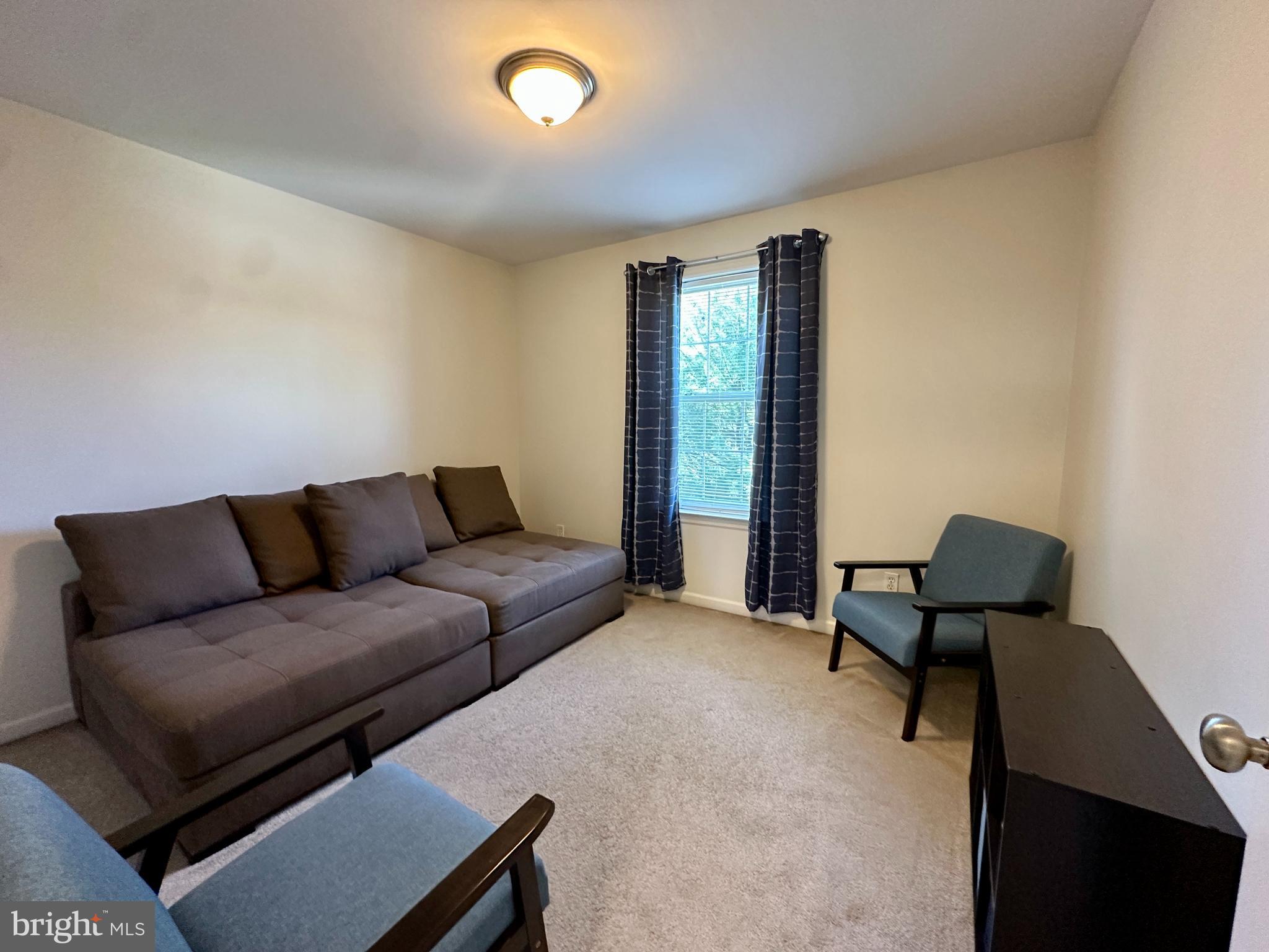 FOX RIDGE - Residential