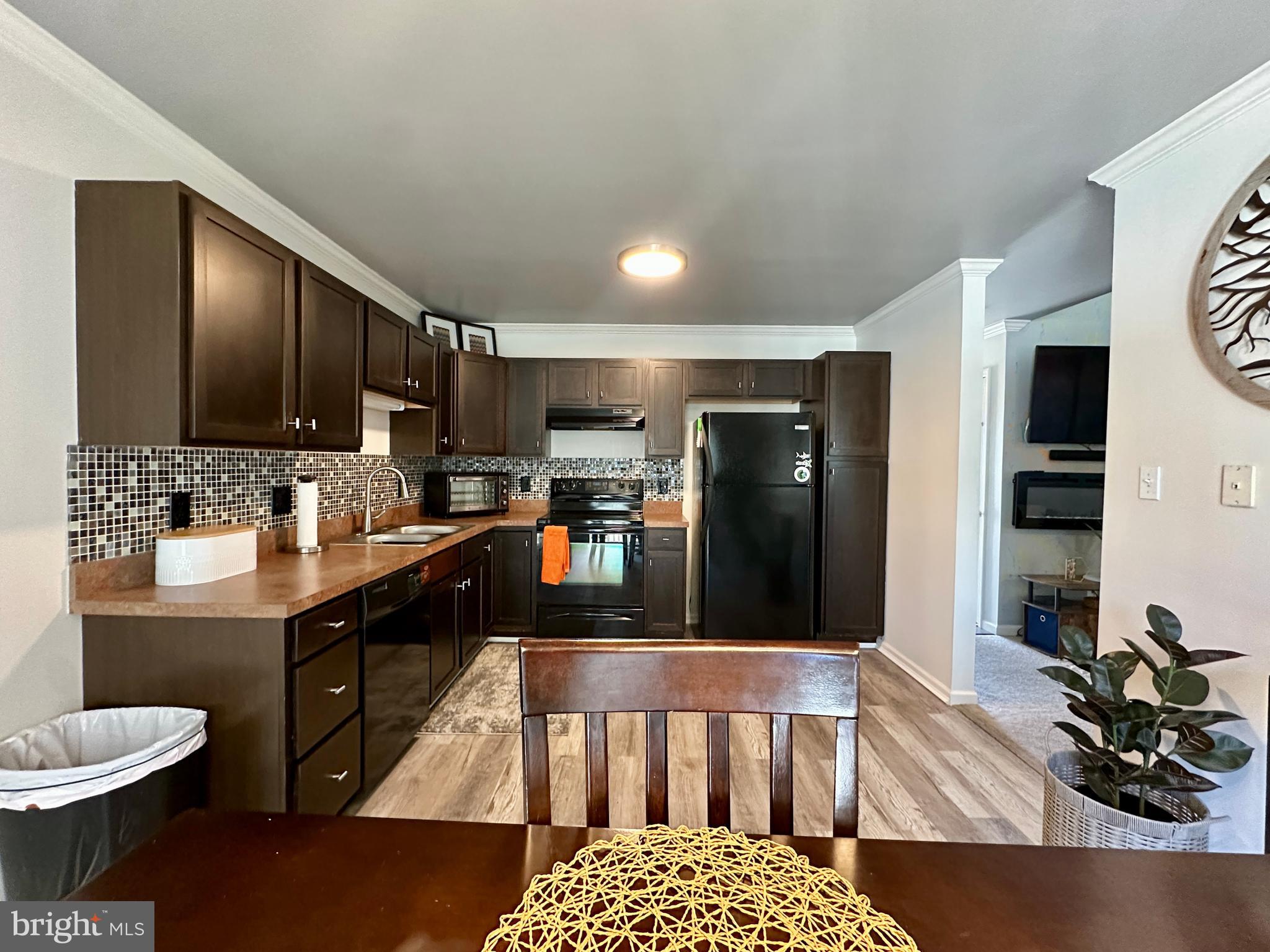 FOX RIDGE - Residential