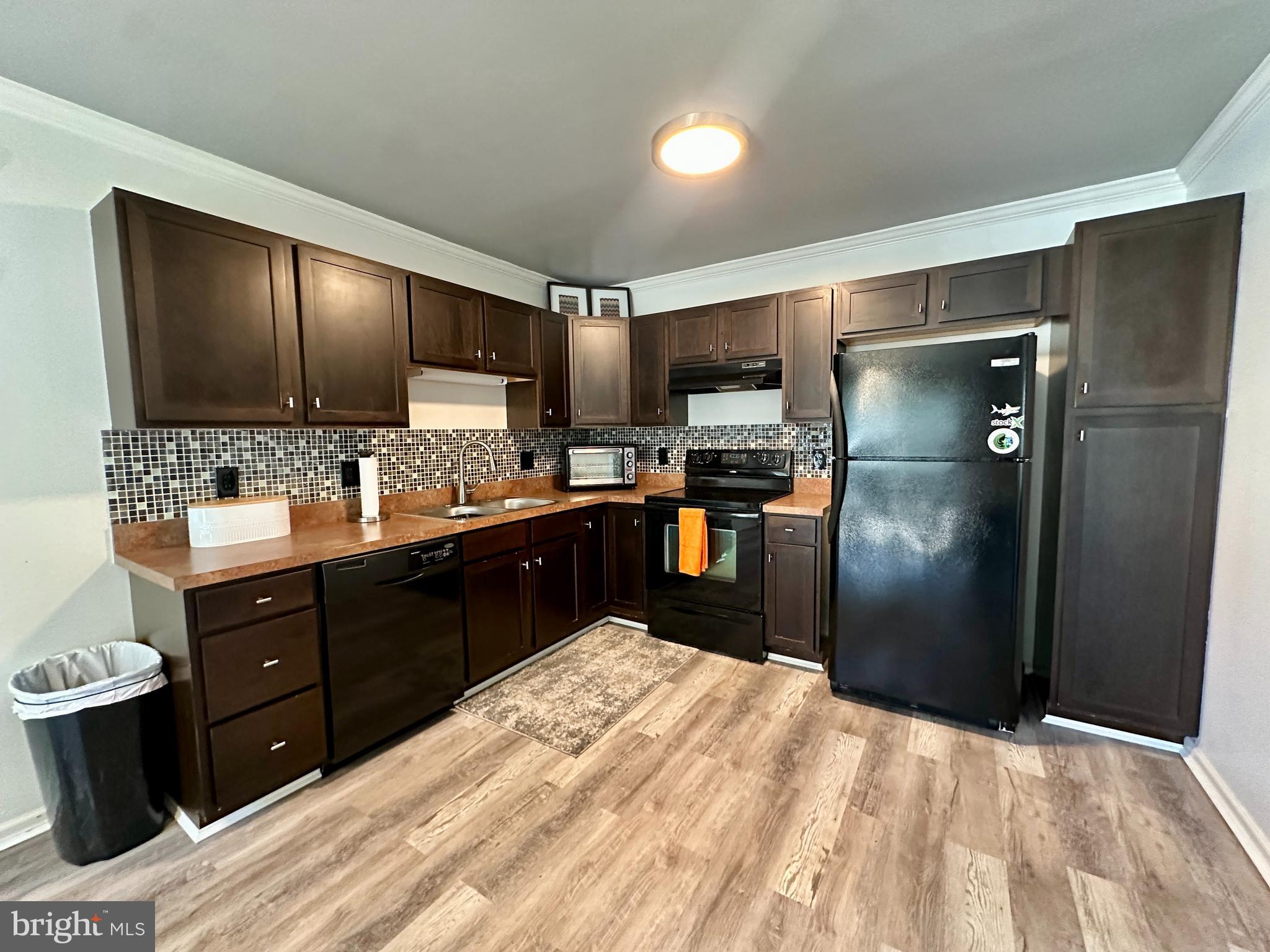 FOX RIDGE - Residential