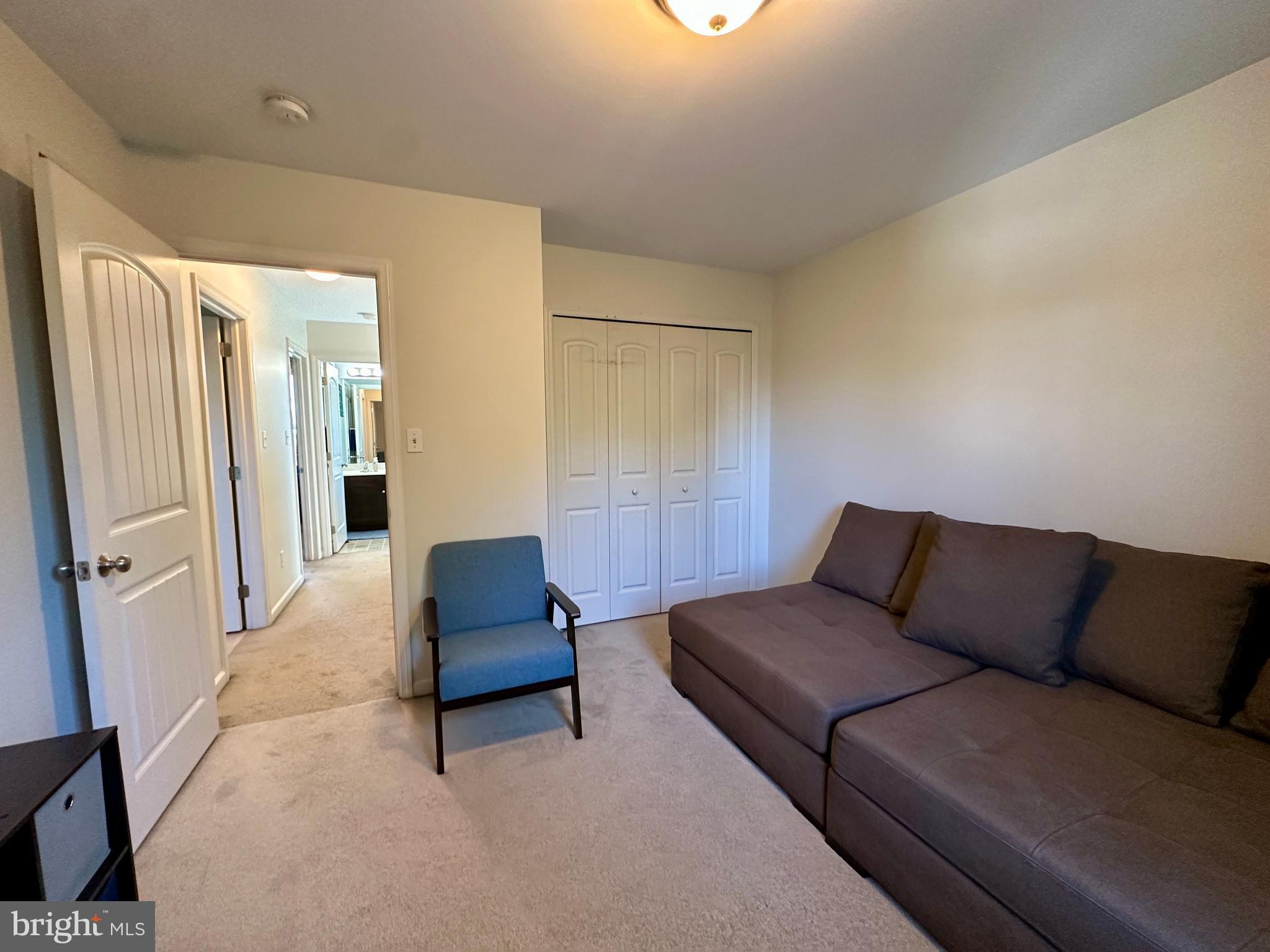 FOX RIDGE - Residential