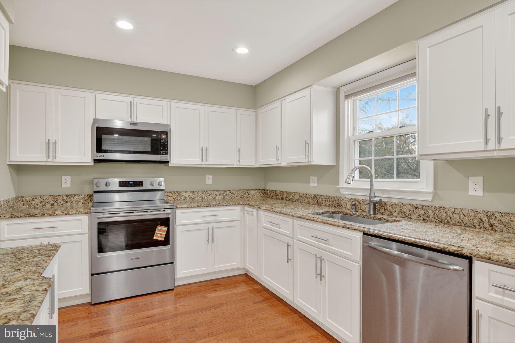 BETHELEN WOODS - Residential